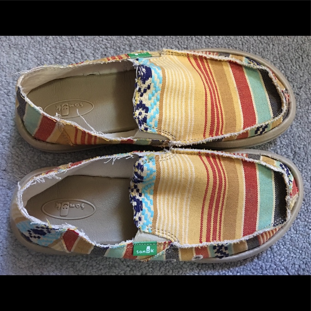 Sanuk Slip-on Size US4